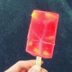  トロピカルなアイスキャンデーをもらいました。もうひとふんばり！ #GW #お仕事です #天然素材 #アイスキャンデー #石垣島 の #パイナップル 入り。#恵那川上屋 