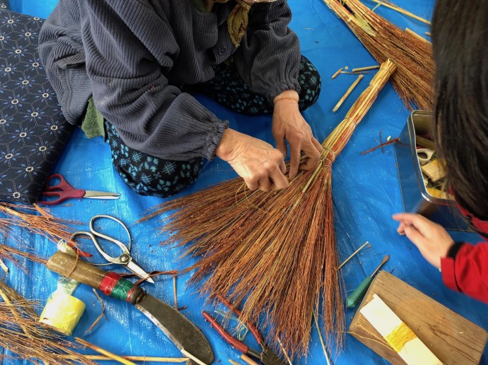 14-2.ホウキを縫う